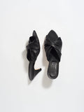 The Knot Heel