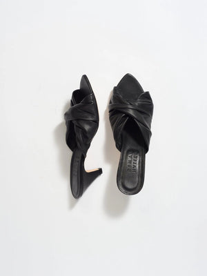 The Knot Heel