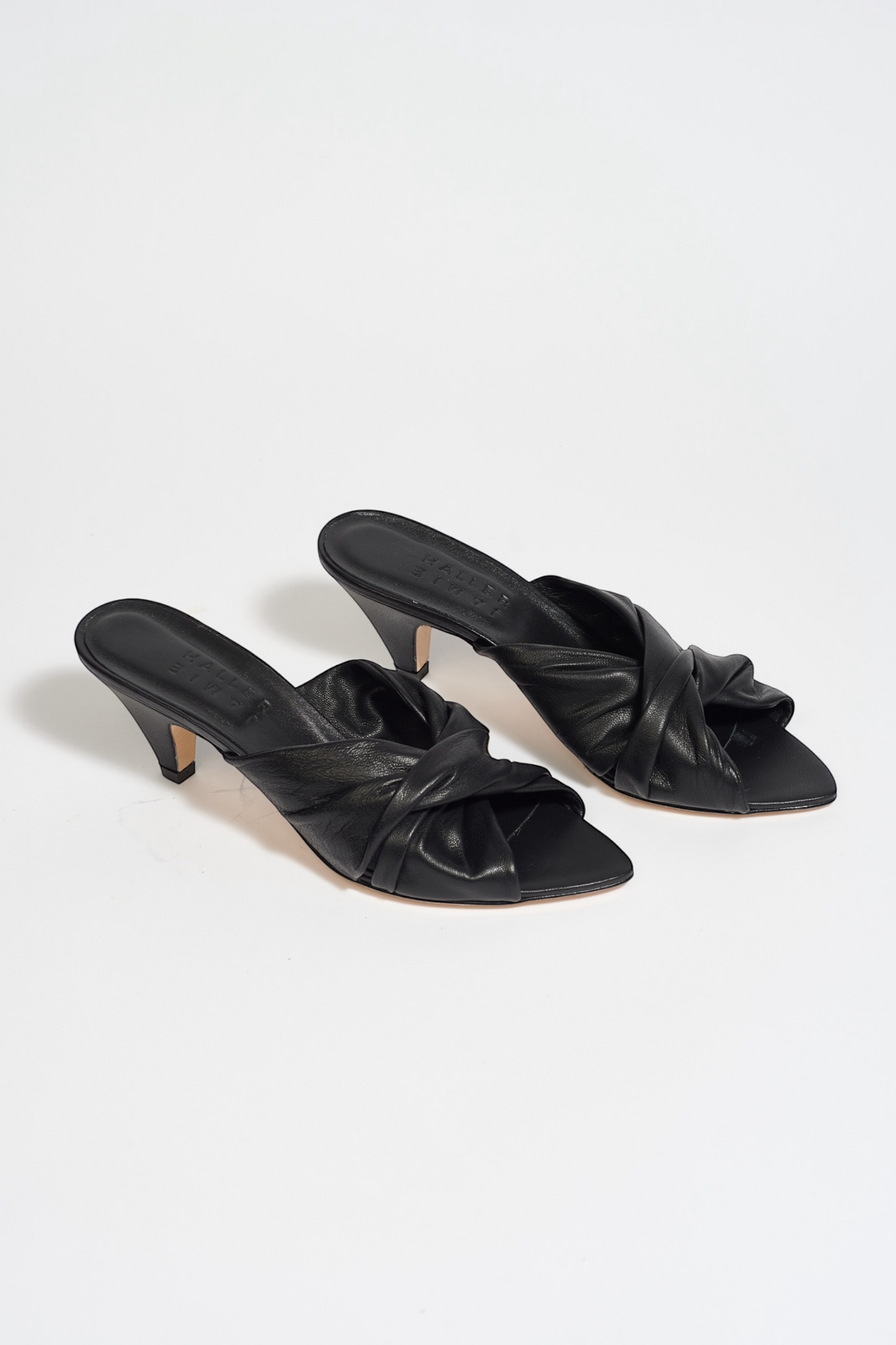 The Knot Heel