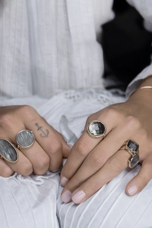 Pixie Black MOP Antique Ring